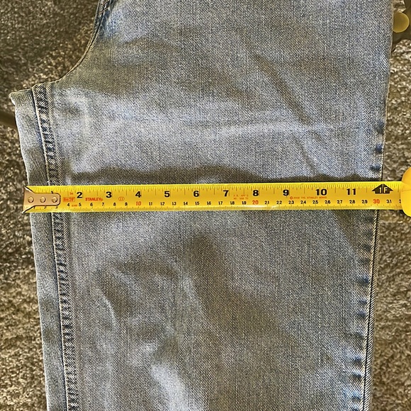 Levi 560 “Comfort Fit” - Light Stonewash, 30W 30L - Picture 10 of 11